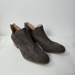 Kenneth Cole Reaction Women's Suede Ankle Booties - Charcoal